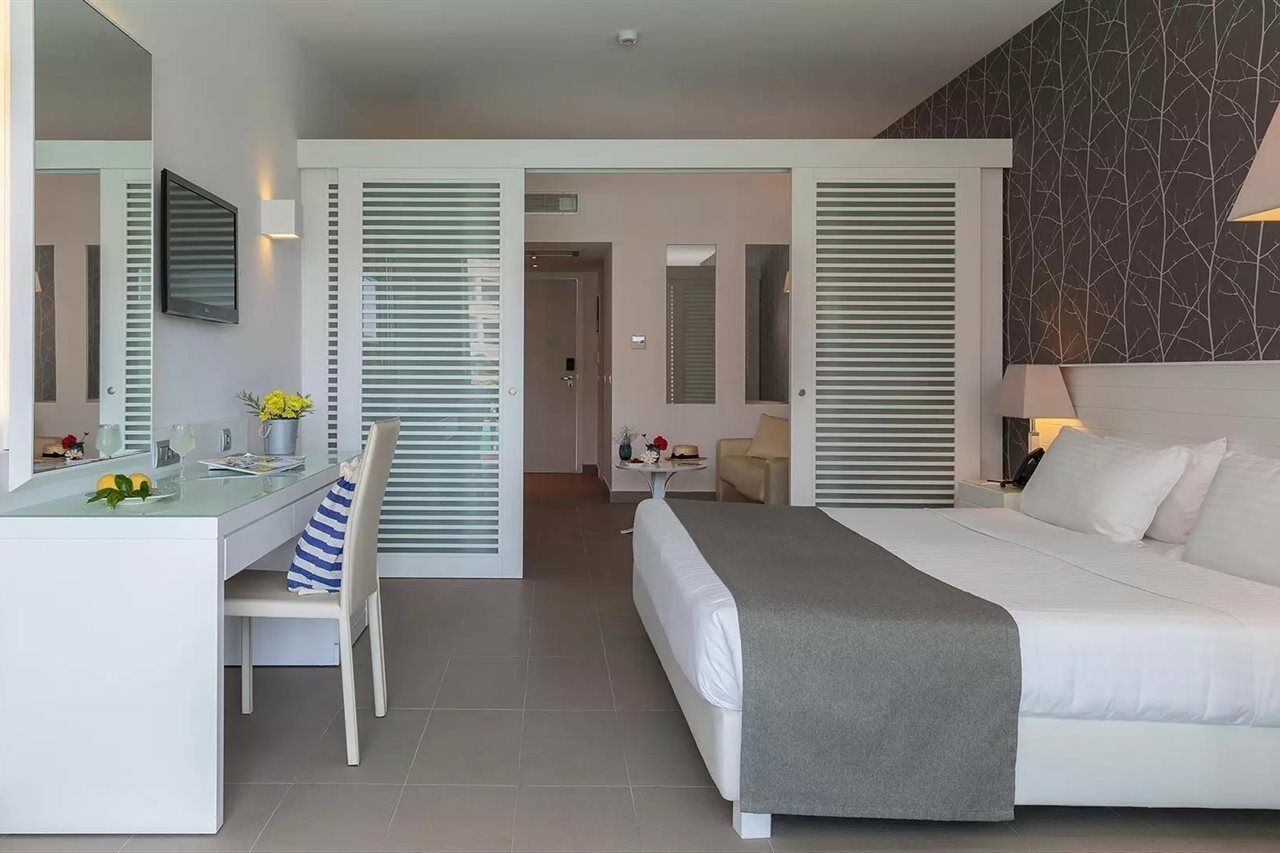 Resort Princess Andriana & - Ultra 5*